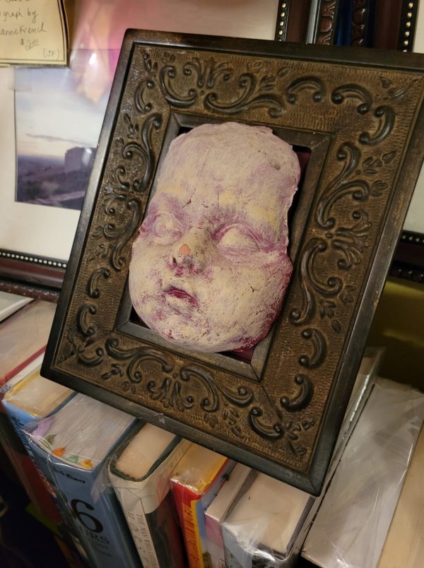 Odd Finds In Thrift Shops (15 pics)