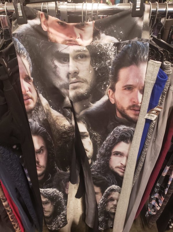 Odd Finds In Thrift Shops (15 pics)