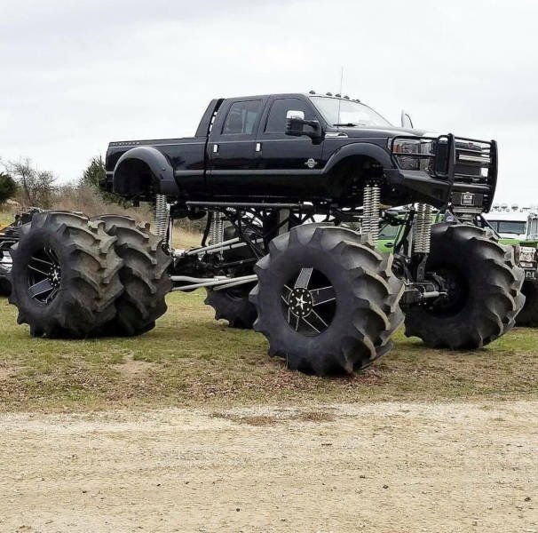 Crazy Cars (19 pics)