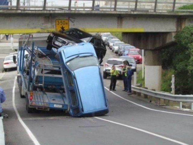Bad Drivers (20 pics)