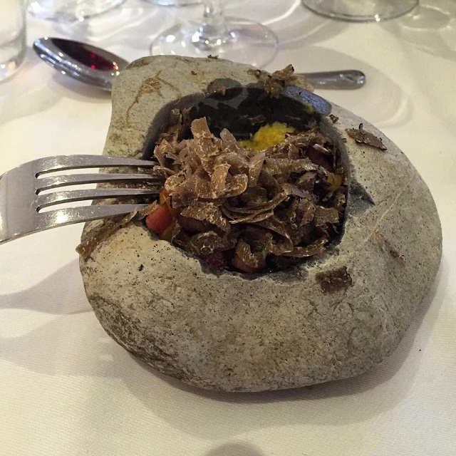 Weird Food Serving (25 pics)