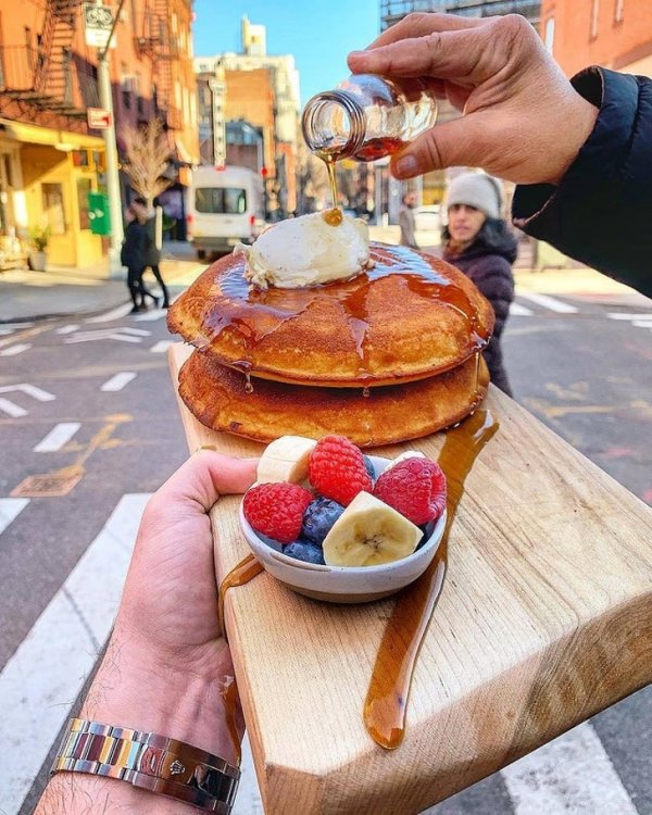 Weird Food Serving (25 pics)