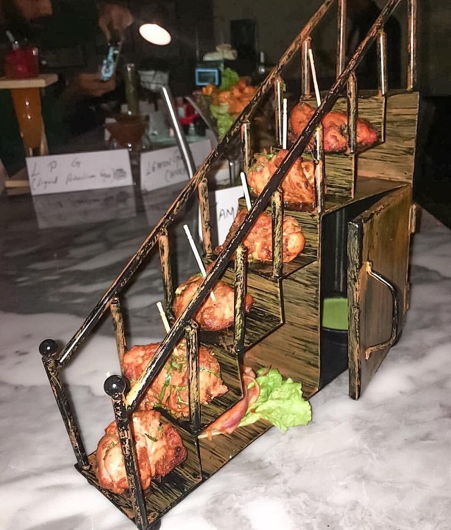 Weird Food Serving (25 pics)