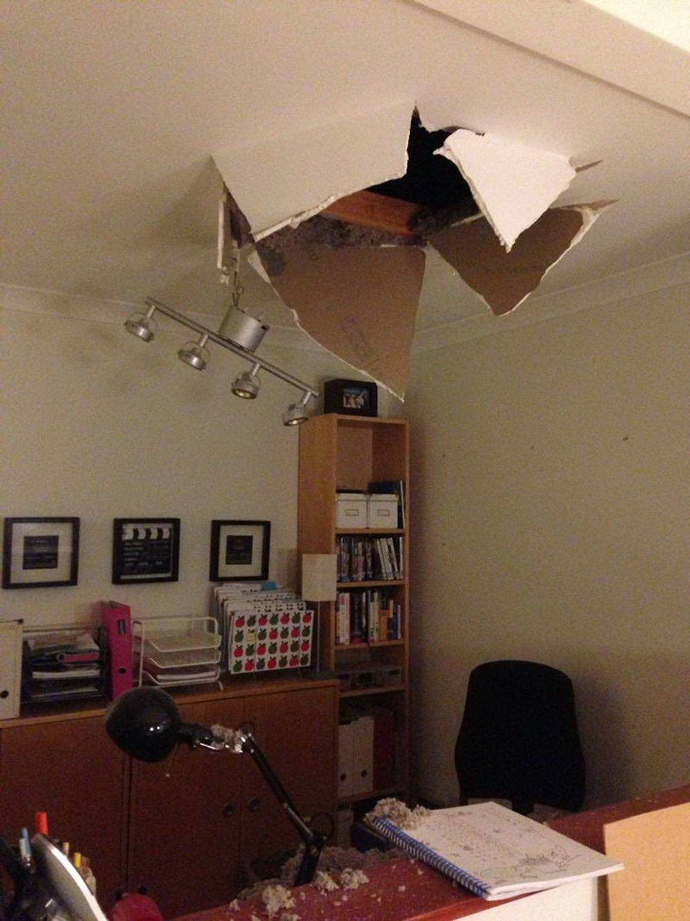 Bad Days Happen (23 pics)