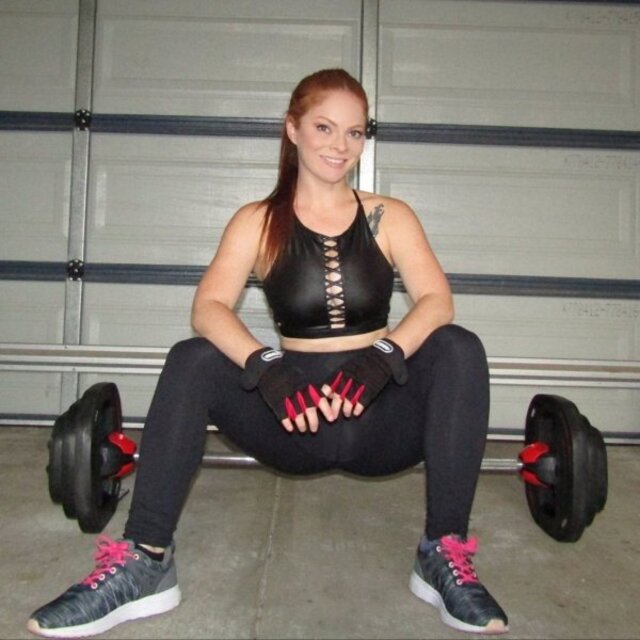 Redhead Girls (21 pics)