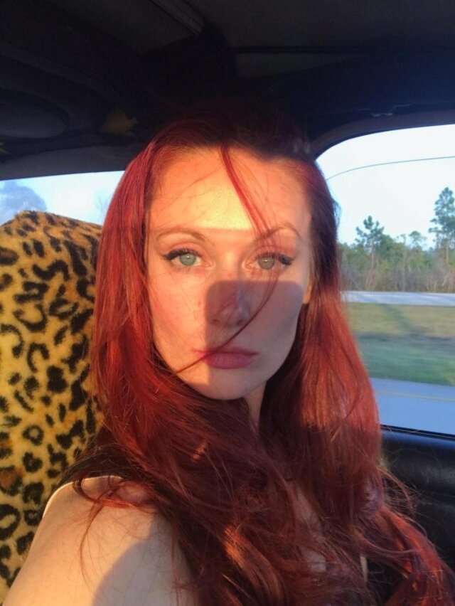 Redhead Girls (21 pics)