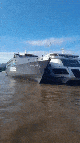 Acid GIFs, June 3 (25 gifs)