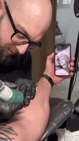 Acid GIFs, June 3 (25 gifs)