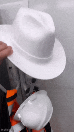 Acid GIFs, June 4 (25 gifs) Acid GIFs, June 4 (25 gifs)