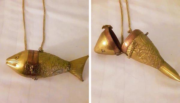 Strange Finds In Thrift Shops (18 pics)