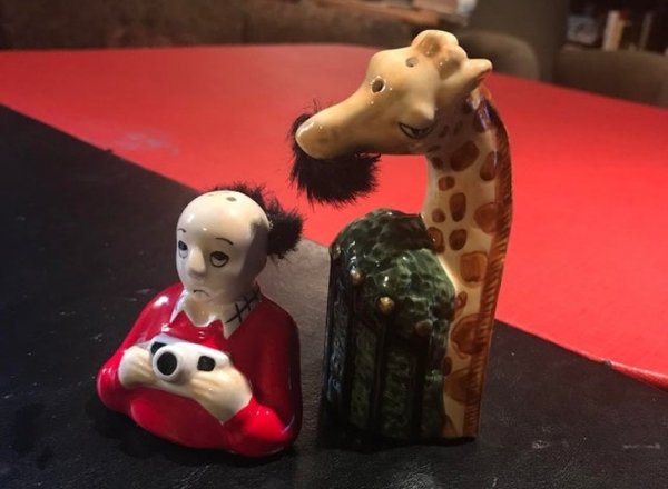 Strange Finds In Thrift Shops (18 pics)