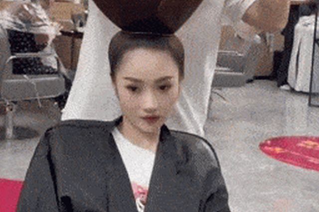 Acid GIFs, June 11 (25 gifs)