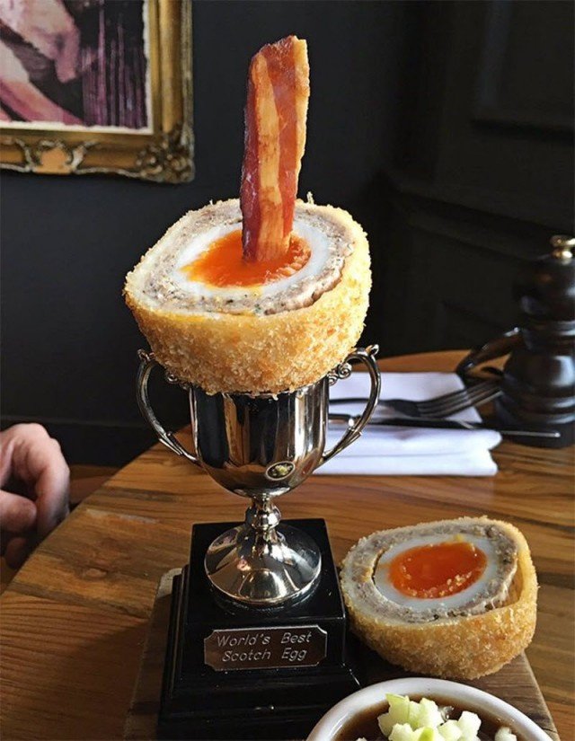 Weird Food Serving (18 pics)