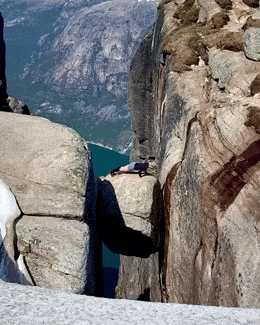 Acid GIFs, June 16 (25 gifs)