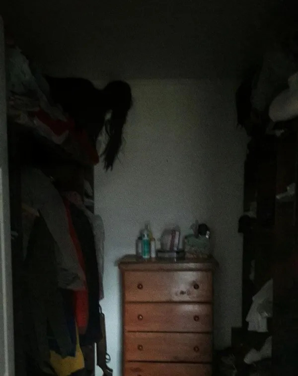 Creepy Photos (25 pics)