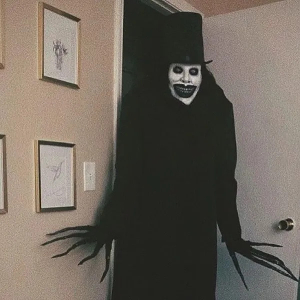 Creepy Photos (25 pics)