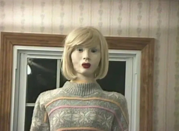 Creepy Photos (25 pics)