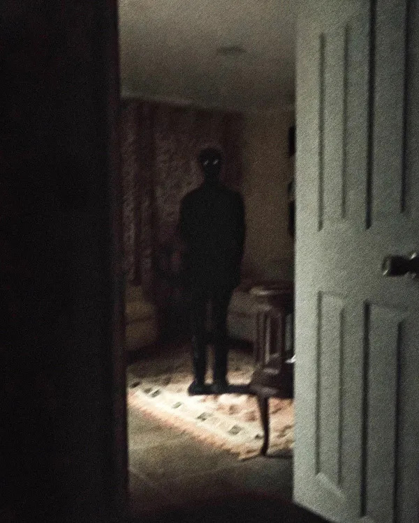 Creepy Photos (25 pics)