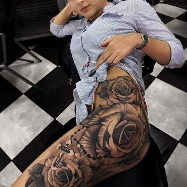 Tattooed Girls (21 pics)