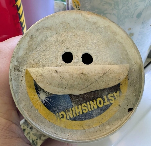 This Is Pareidolia (19 pics) This Is Pareidolia (19 pics)