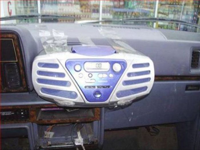 Redneck Inventions And Repairs (23 pics)