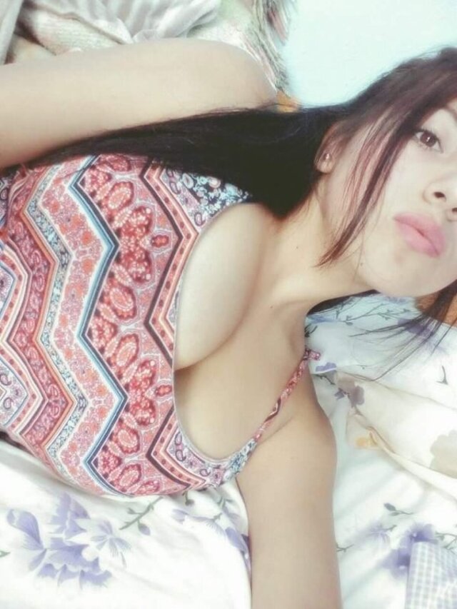 Hot Girls (21 pics)