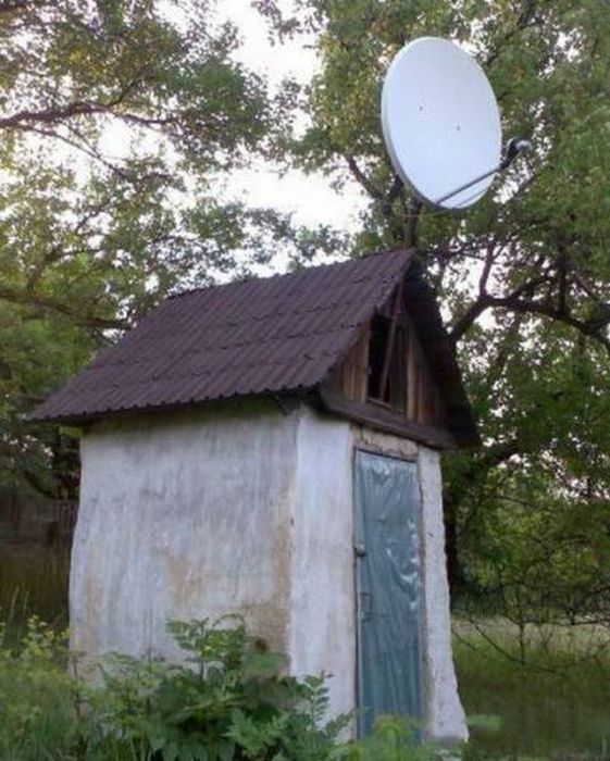 What Is Going On Here? (25 pics)