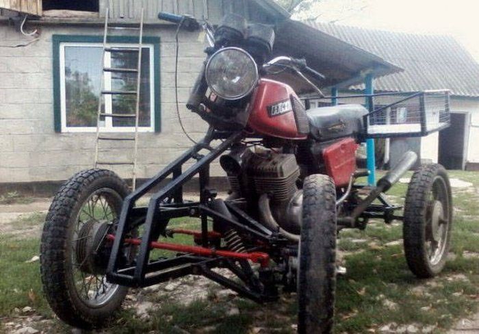 What Is Going On Here? (25 pics)