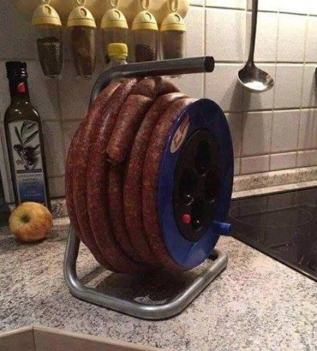 What Is Going On Here? (25 pics)