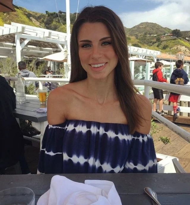 Cute Girls (21 pics)