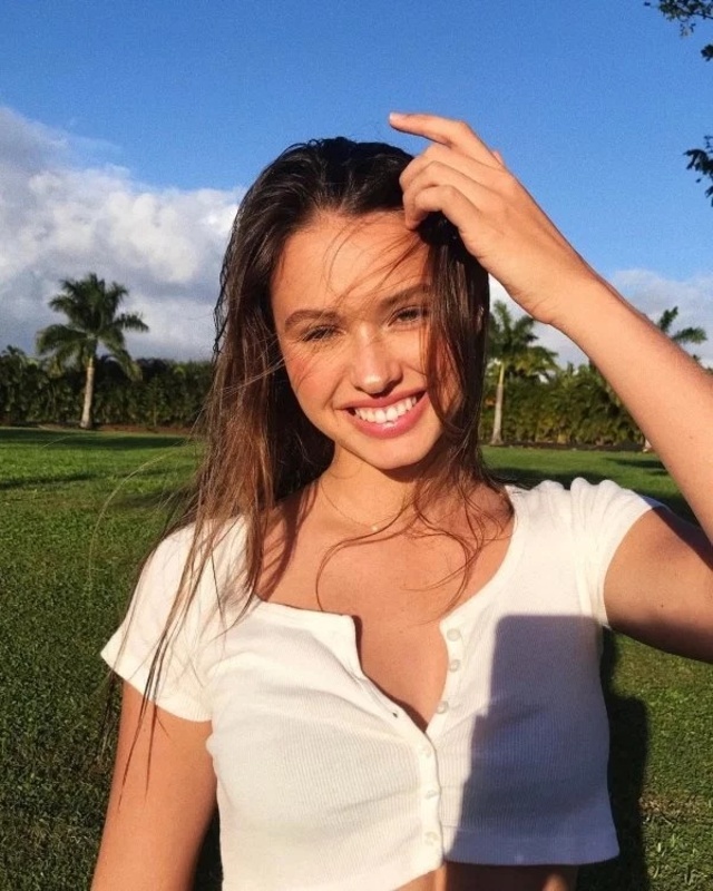 Cute Girls (21 pics)
