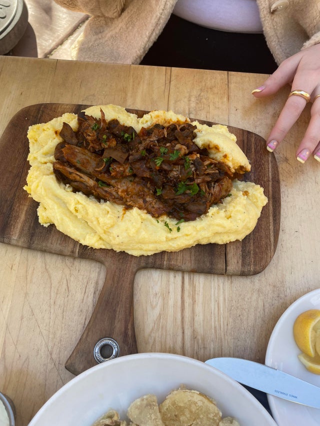 Crazy Food Serving (23 pics)