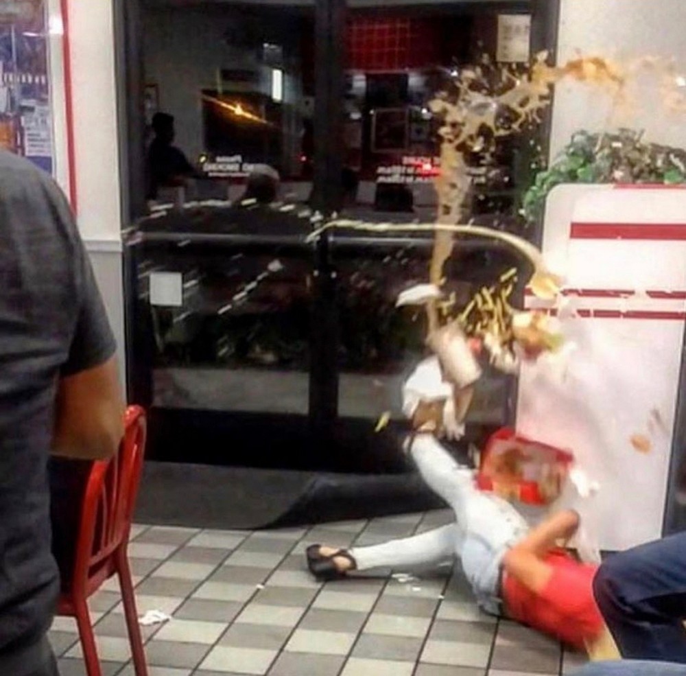 Unfortunate Situations (21 pics)