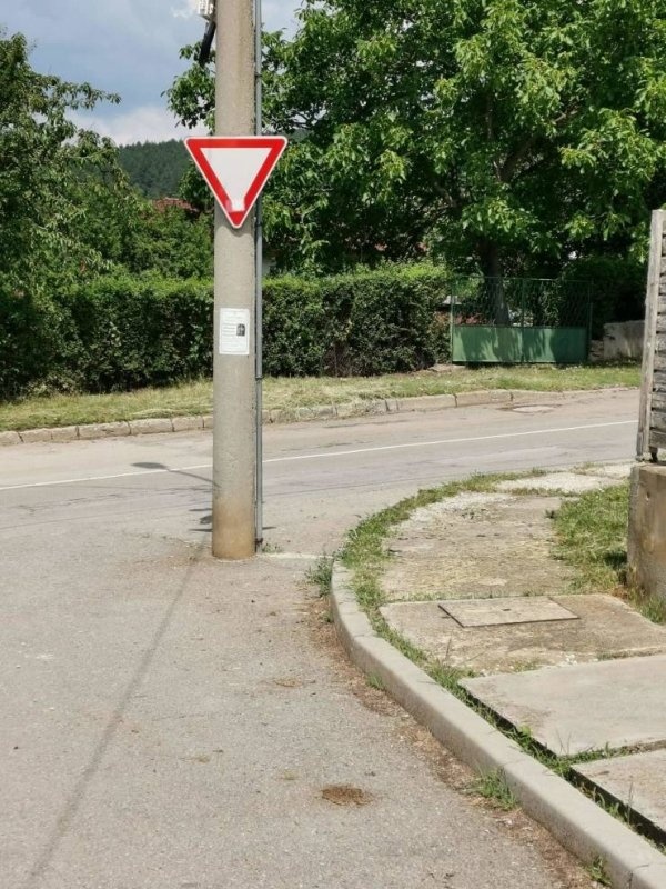 Strange Constructions (21 pics)