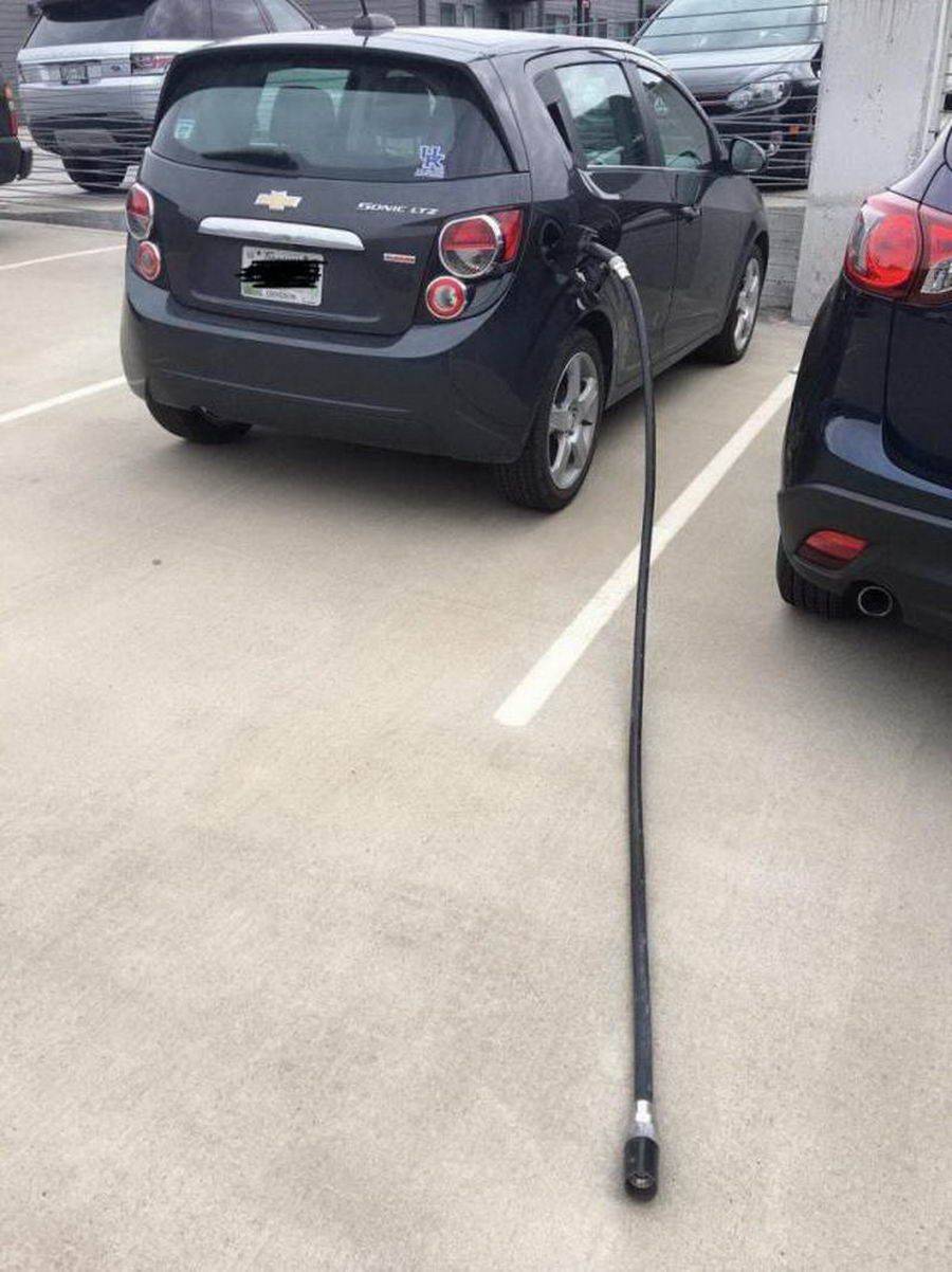 Bad Days Happen (23 pics)