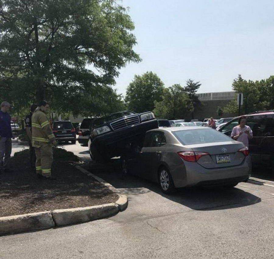 Bad Days Happen (23 pics)