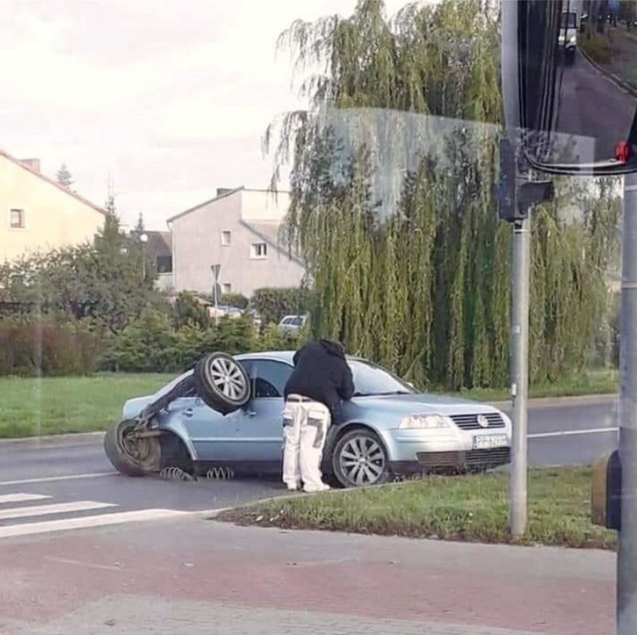 Bad Days Happen (23 pics)