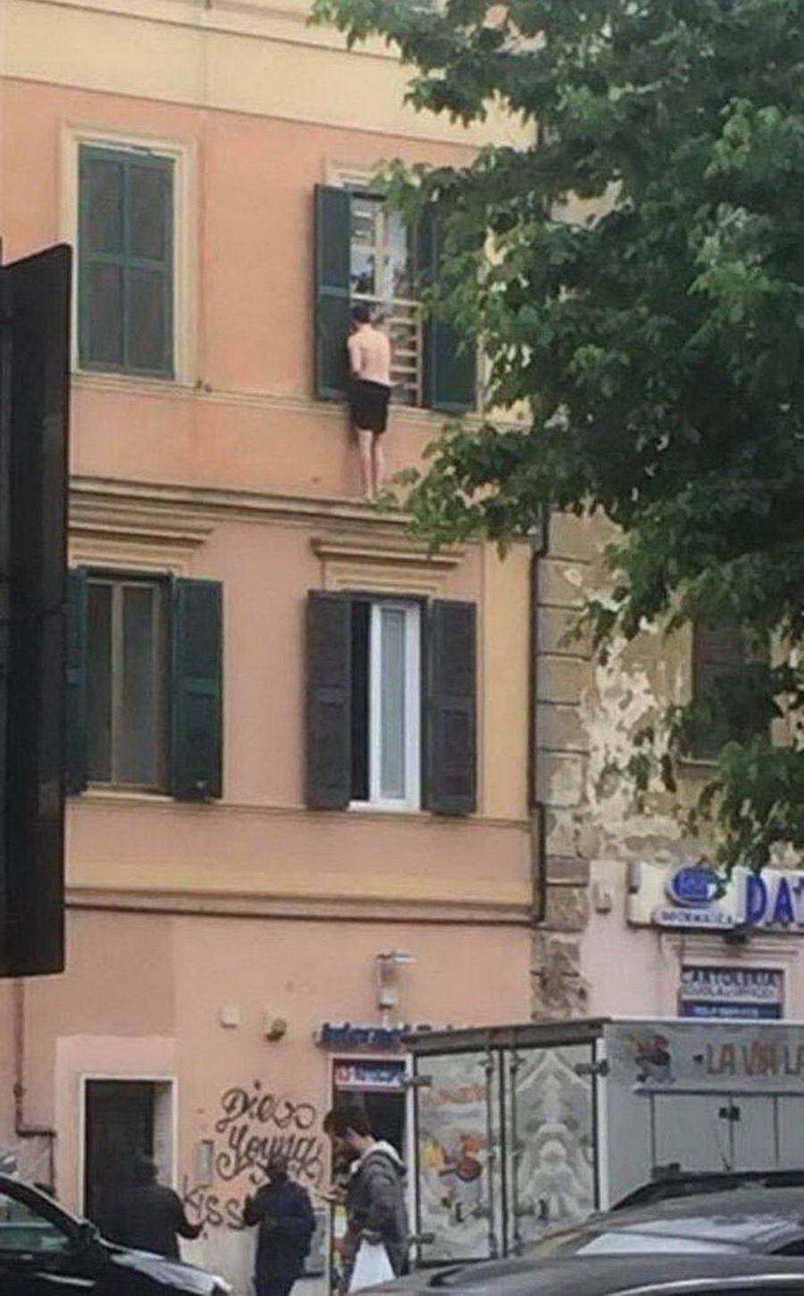 Bad Days Happen (23 pics)