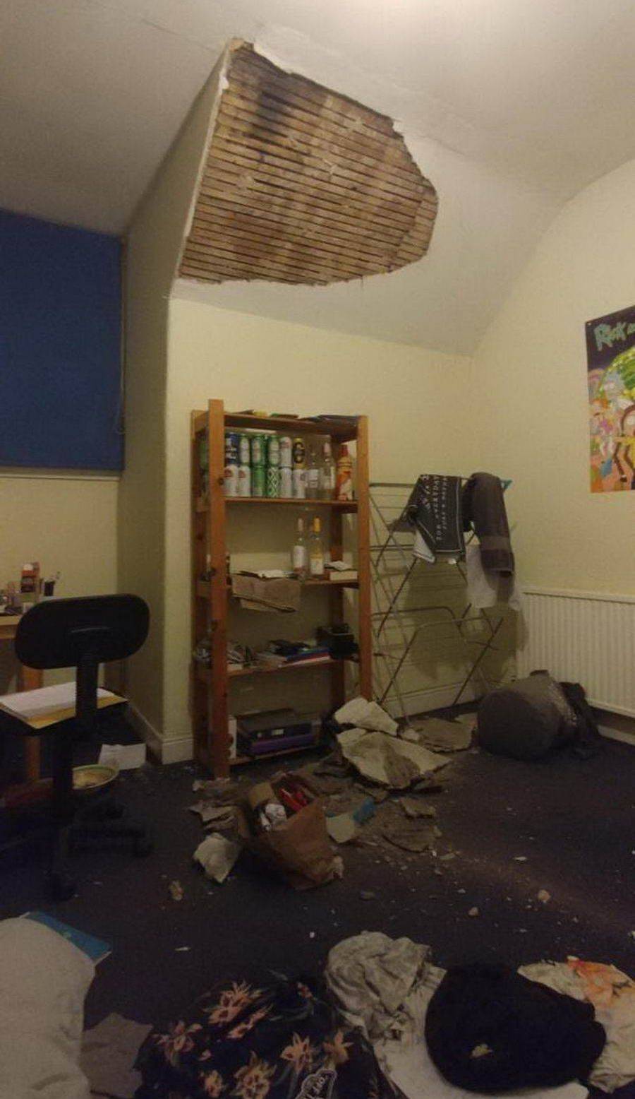 Bad Days Happen (23 pics)