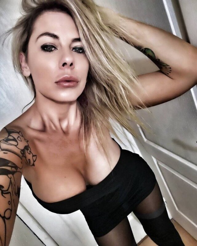 Slim Girls (20 pics)