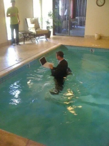 What Is Going On Here? (23 pics)