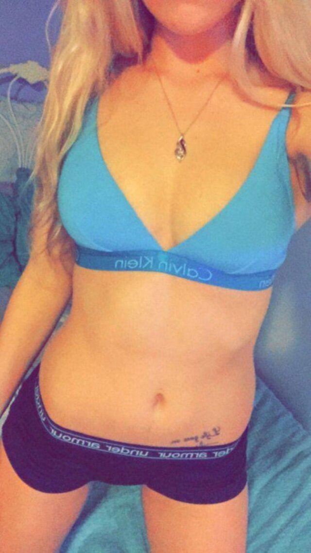 Slim Girls (21 pics)