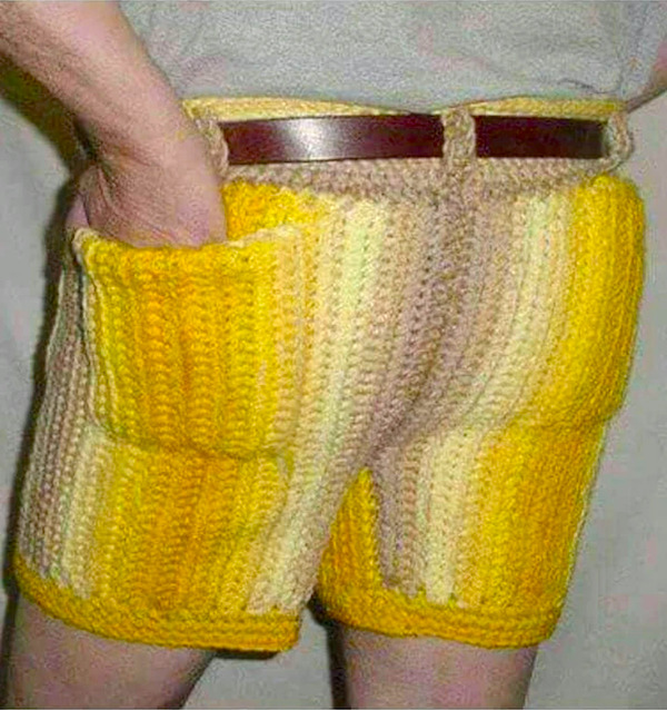 What Is Going On Here? (25 pics)