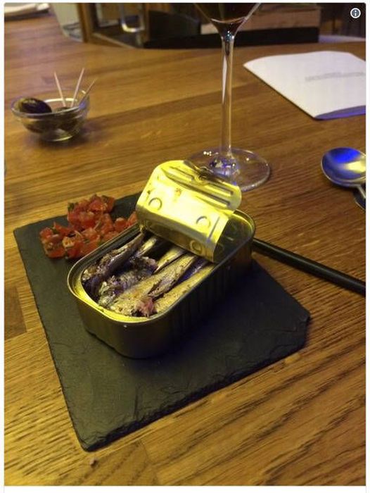 Crazy Food Serving (27 pics)