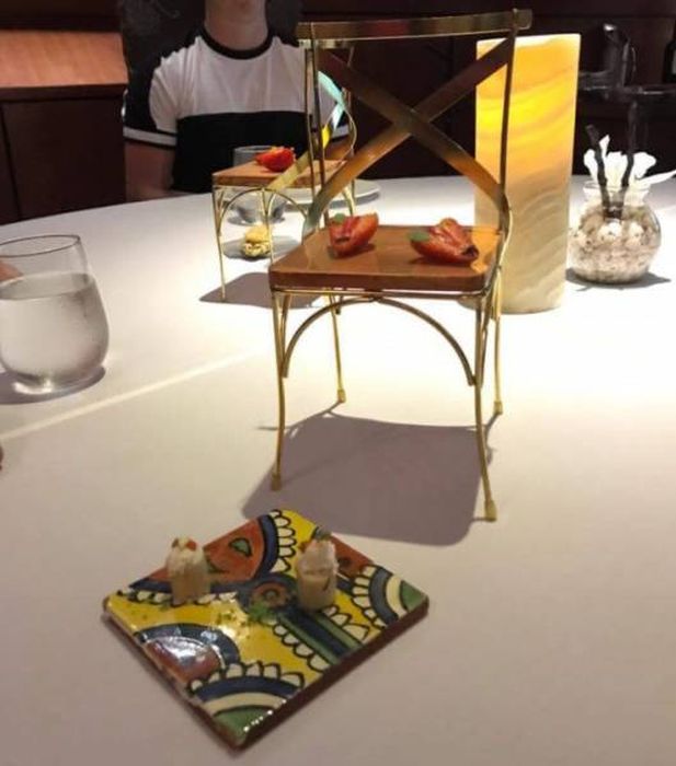 Crazy Food Serving (27 pics)