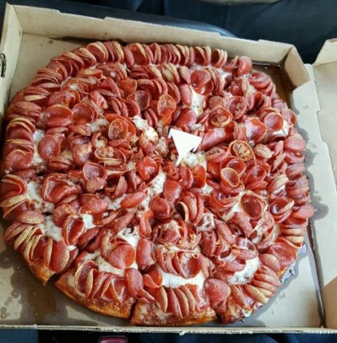 Crazy Food Serving (27 pics)