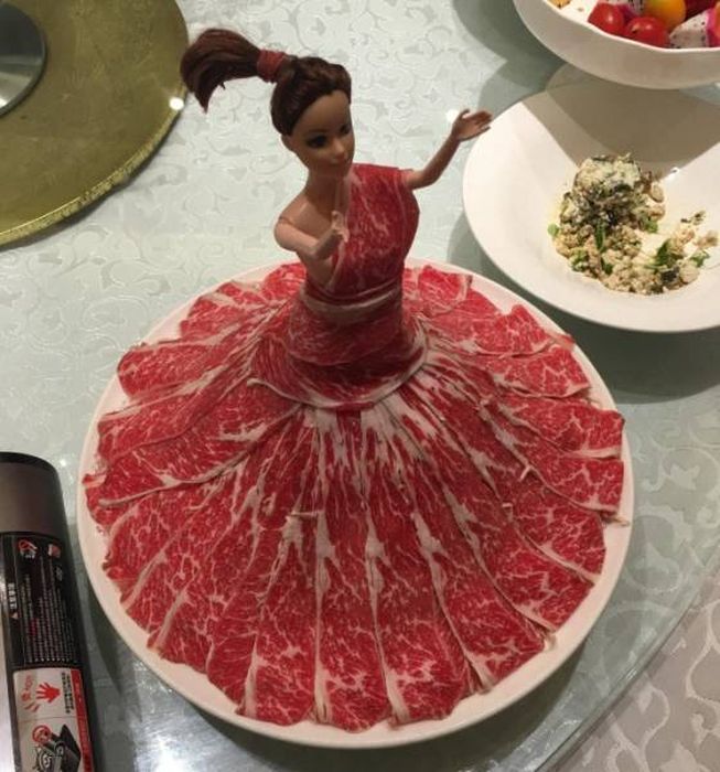 Crazy Food Serving (27 pics)