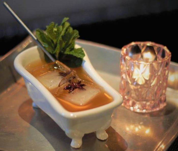 Crazy Food Serving (27 pics)