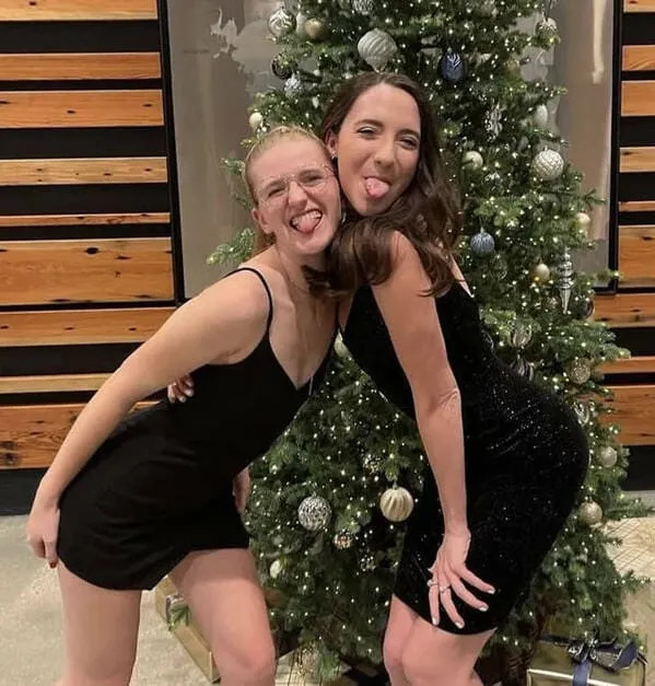 What Is Going On Here? (25 pics)