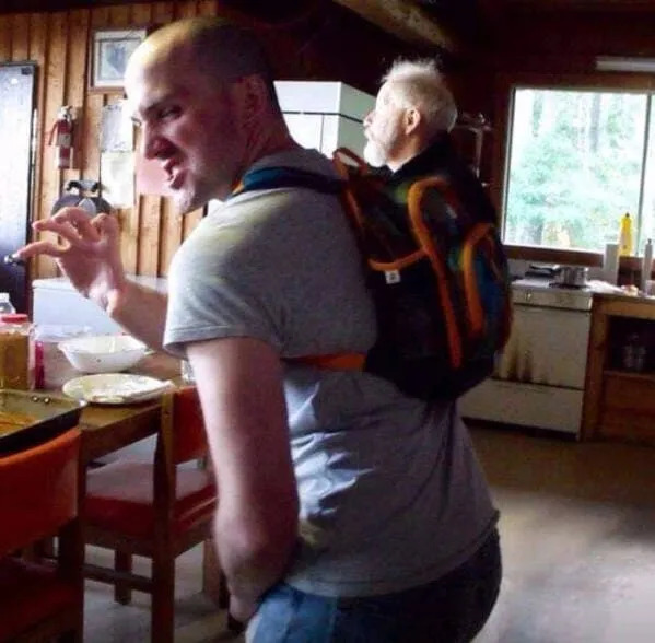 What Is Going On Here? (25 pics)